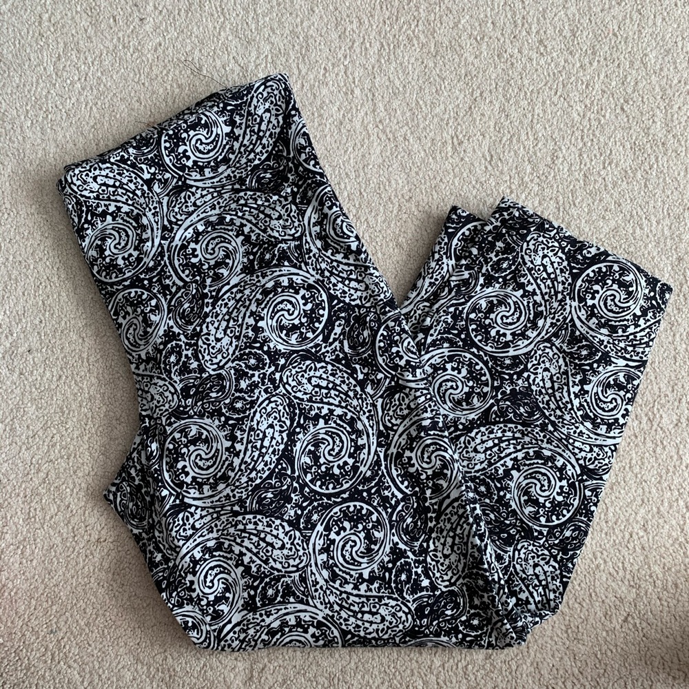 Elliot Lauren Black & White Paisley Pants